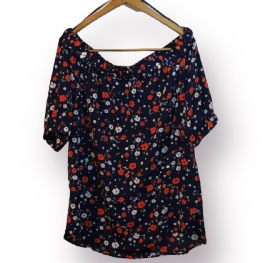 MICHAEL KORS. Floral Blouse. Light and Flowy.